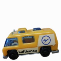 1983 Airport Lufthansa gelb.jpg
